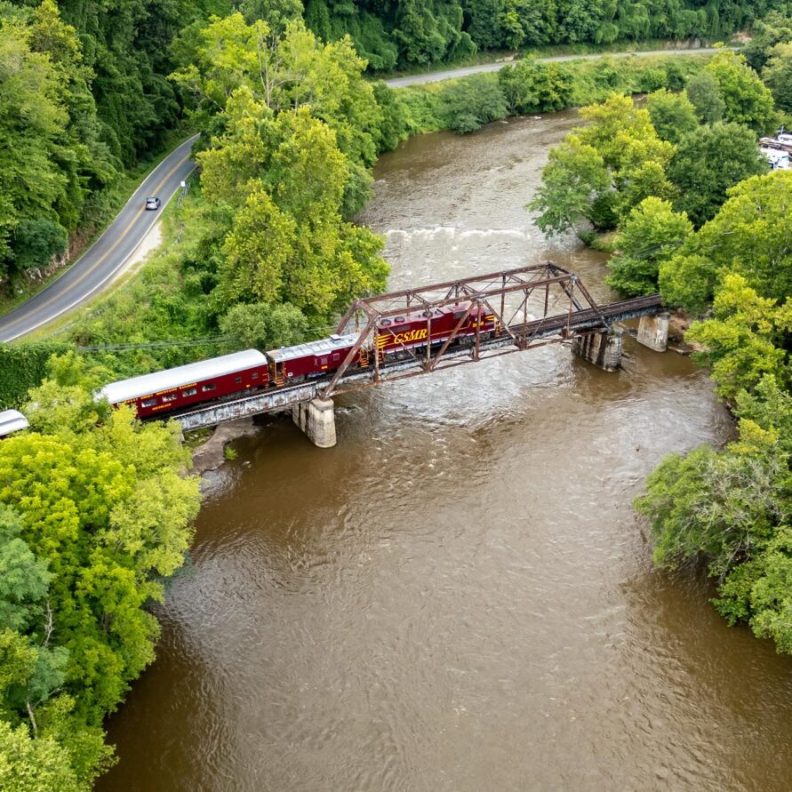Great Smoky Mountain Railroad